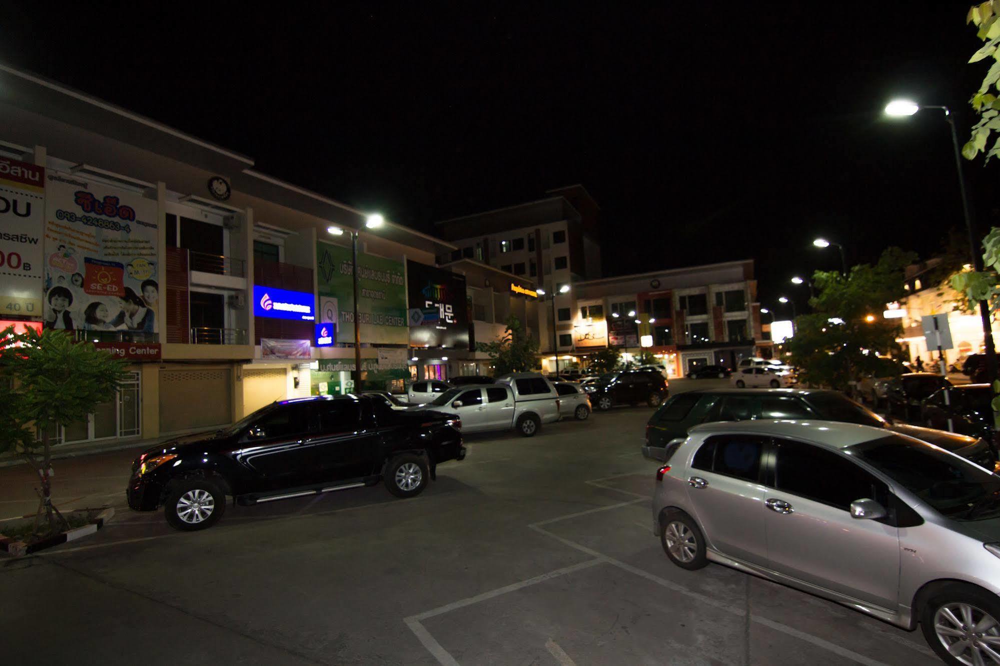 Prajaktra City Hostel Udon Thani Exterior photo